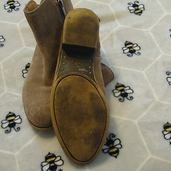 Lucky Brand suede booties - Picture 2 of 6